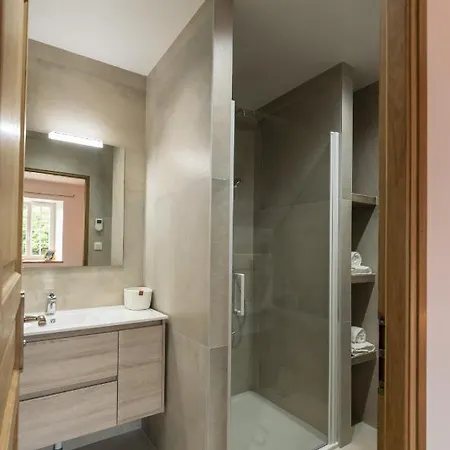 Πανσιόν La Vallee Joly 3*