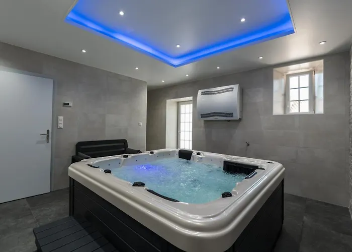 La Vallee Joly Le Vast