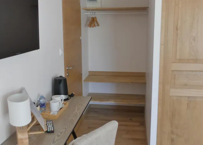 La Vallee Joly Guest house 3*